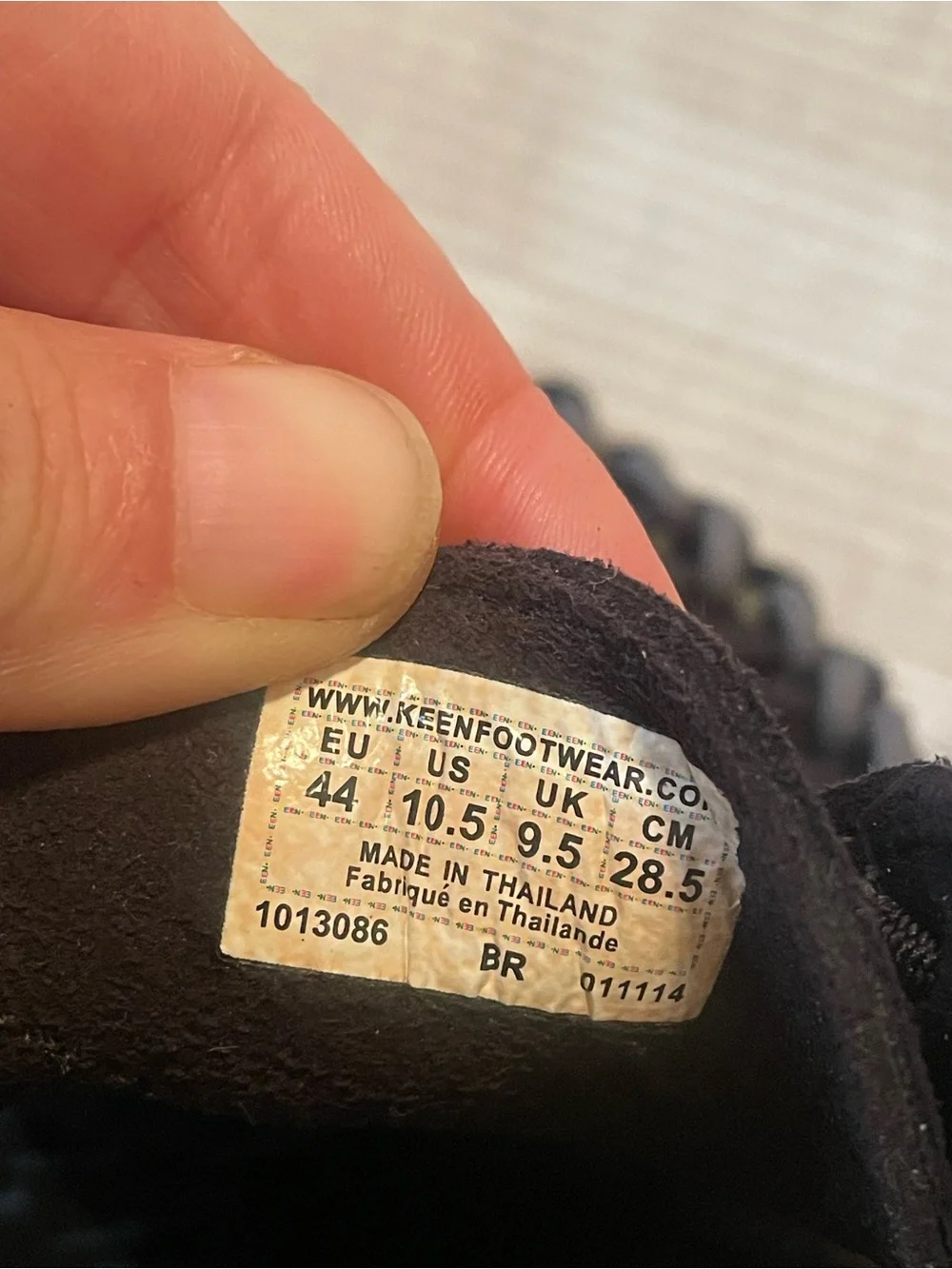KEEN Men's Size US 10.5 Uneek Sandals Water Shoes Black & Gray